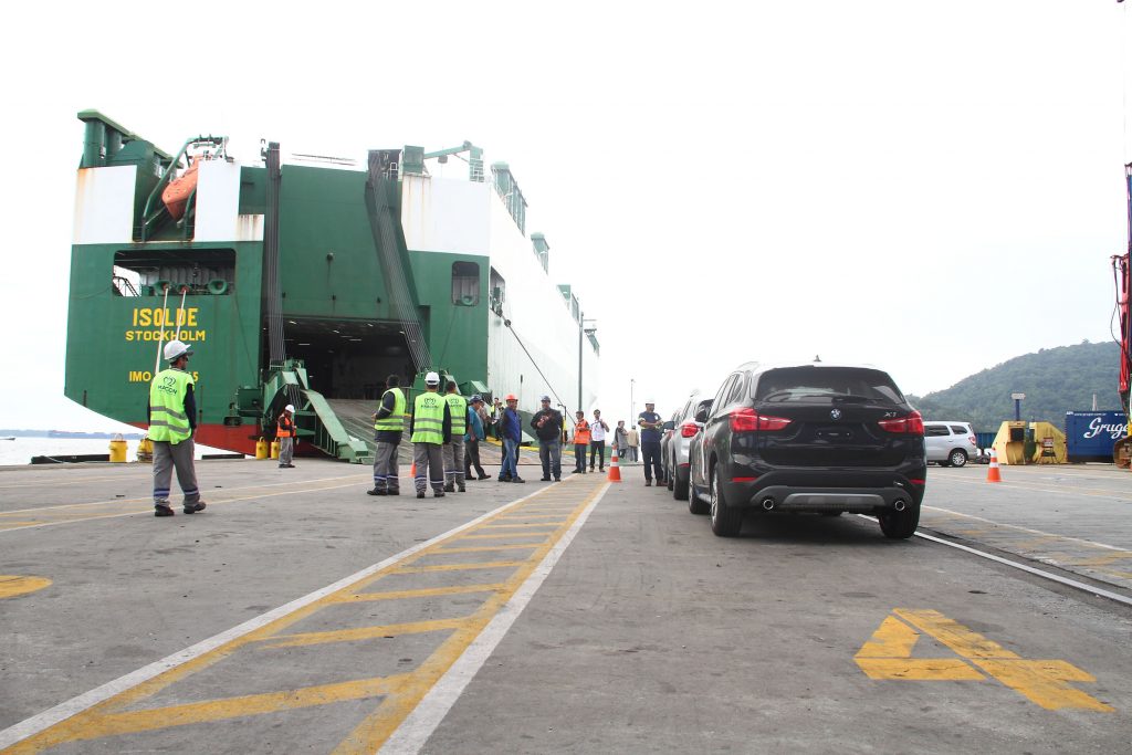 Comércio exterior tem superávit de US$ 4,1 bilhões