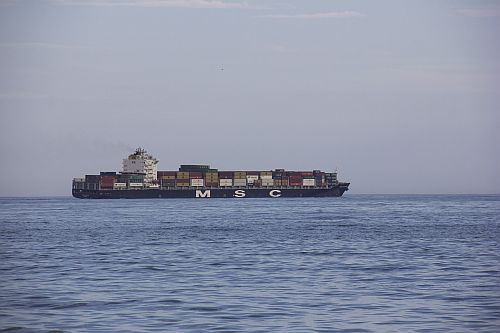 Saldo comercial segue em alta no mês