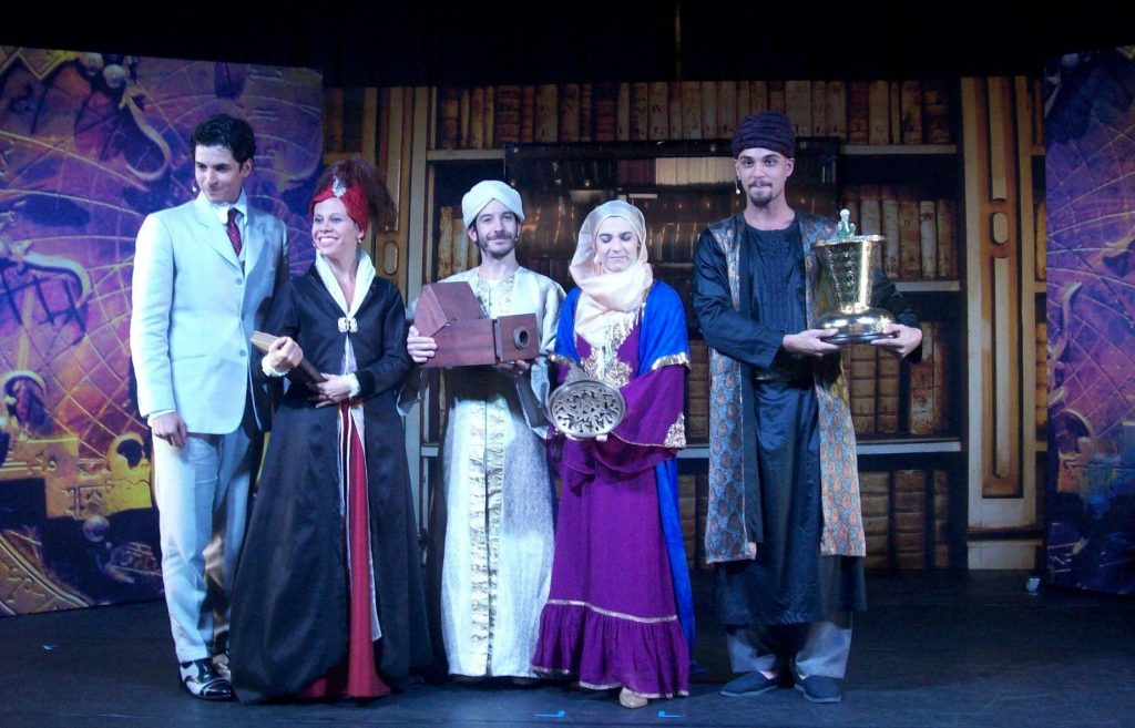 Teatro conta história de invenções muçulmanas a jovens