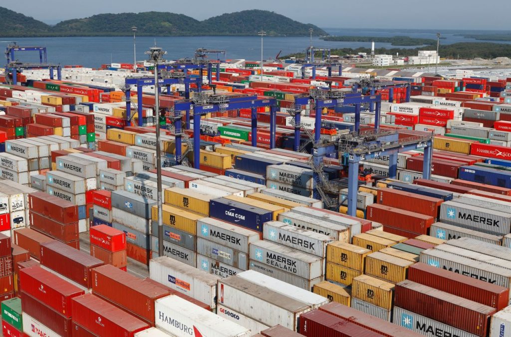 Balança comercial acumula superávit de US$ 1,9 bilhão