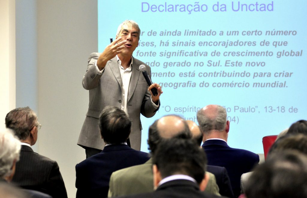 ‘O Brasil desistiu dos EUA’, diz Demétrio Magnoli